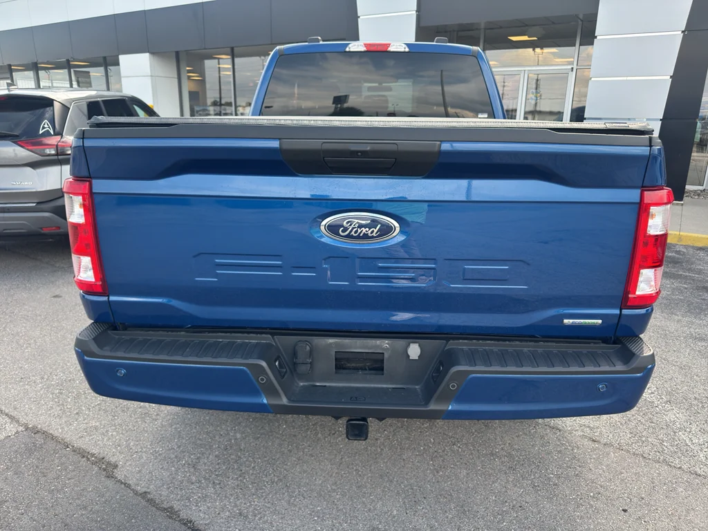 Used 2023 Atlas Blue Metallic Ford XL image 7