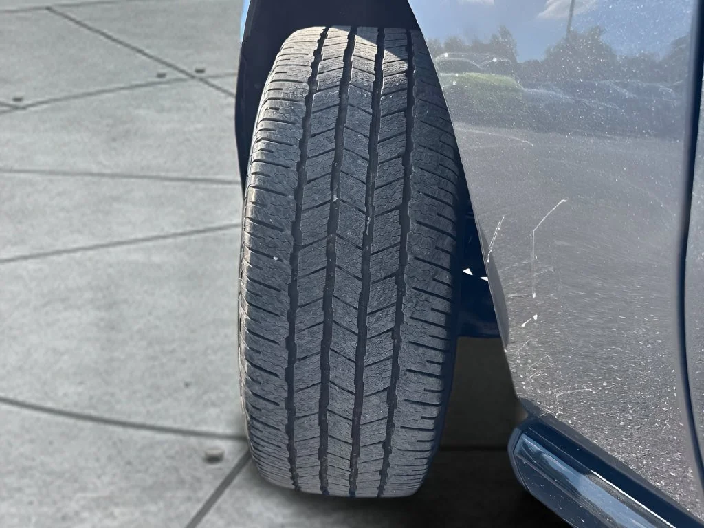 Used 2020 Gray Ford Limited image 34