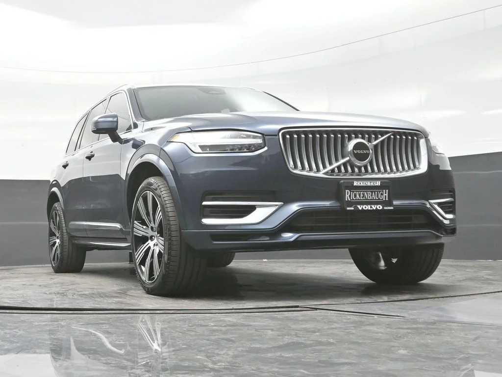 Certified Used 2025 Denim Blue Volvo Core image 24