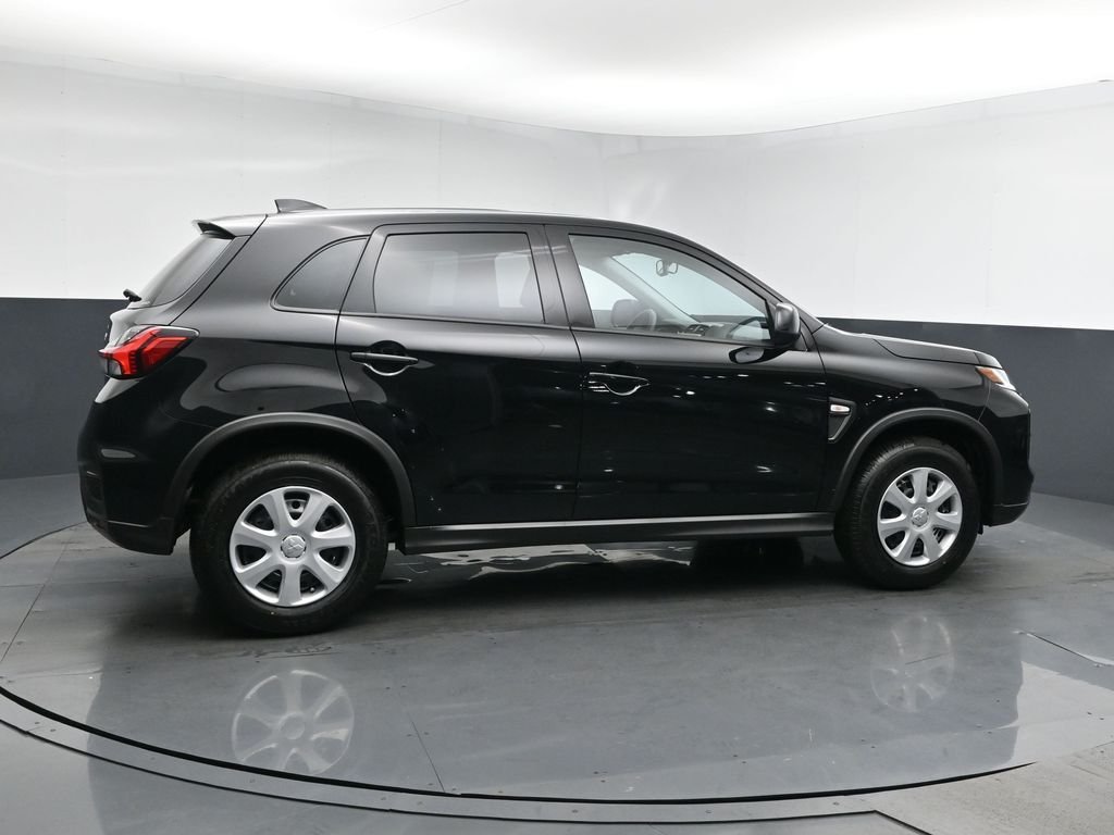 New 2026 Black Mitsubishi 2.0 S image 3
