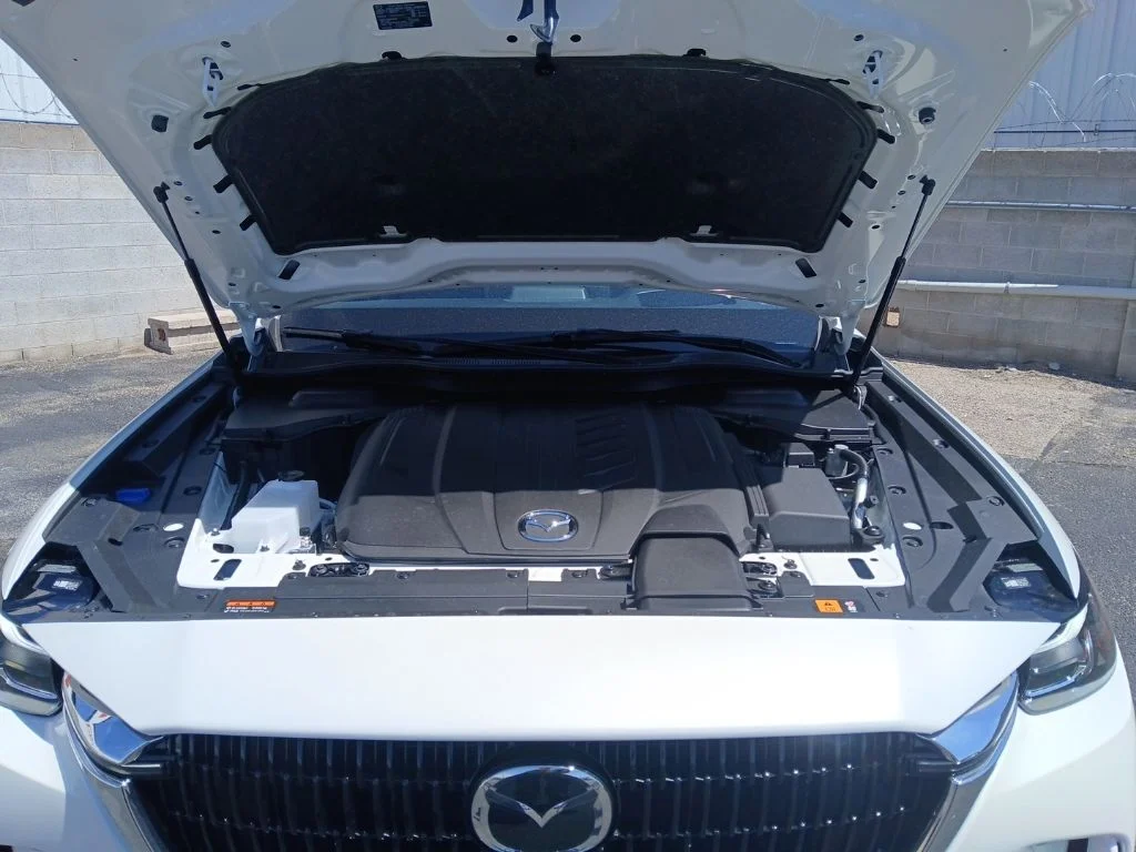 New 2026 White Mazda 3.3 Turbo S Premium Plus image 4