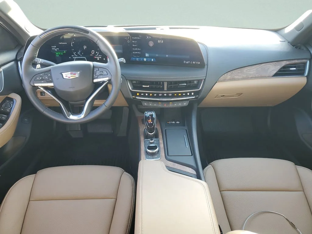 Used 2026 Vibrant White Tricoat Cadillac Premium Luxury image 11