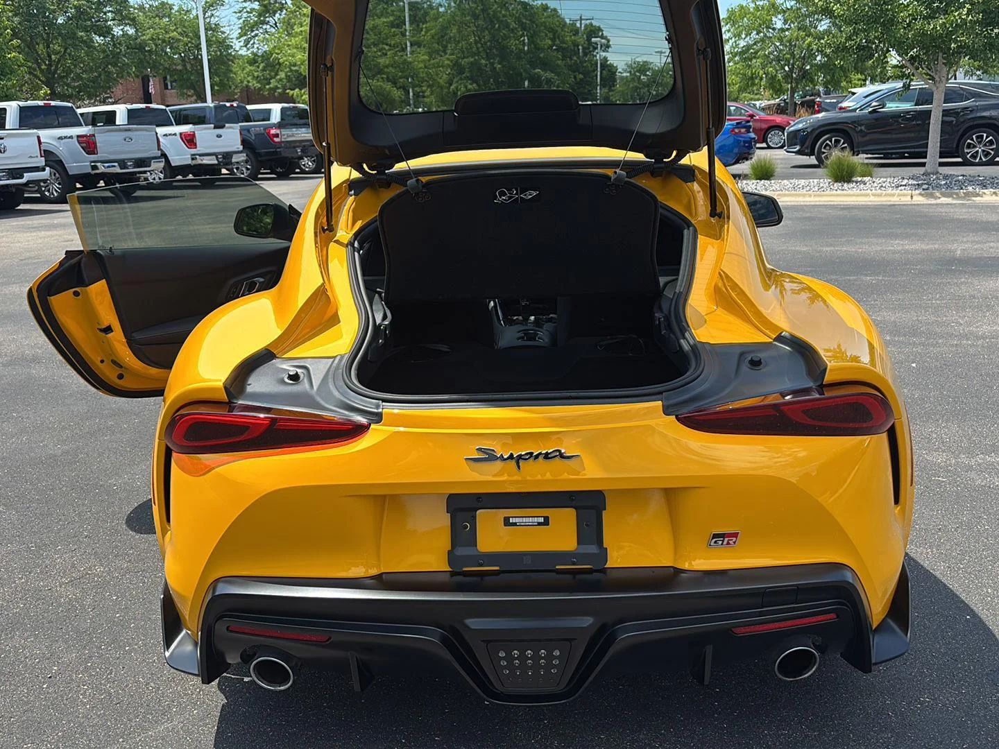 Certified Used 2022 Nitro Yellow Toyota 2.0 image 22