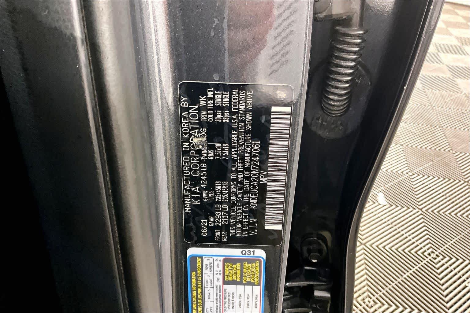 Used 2022 Gravity Gray Kia Nightfall image 31