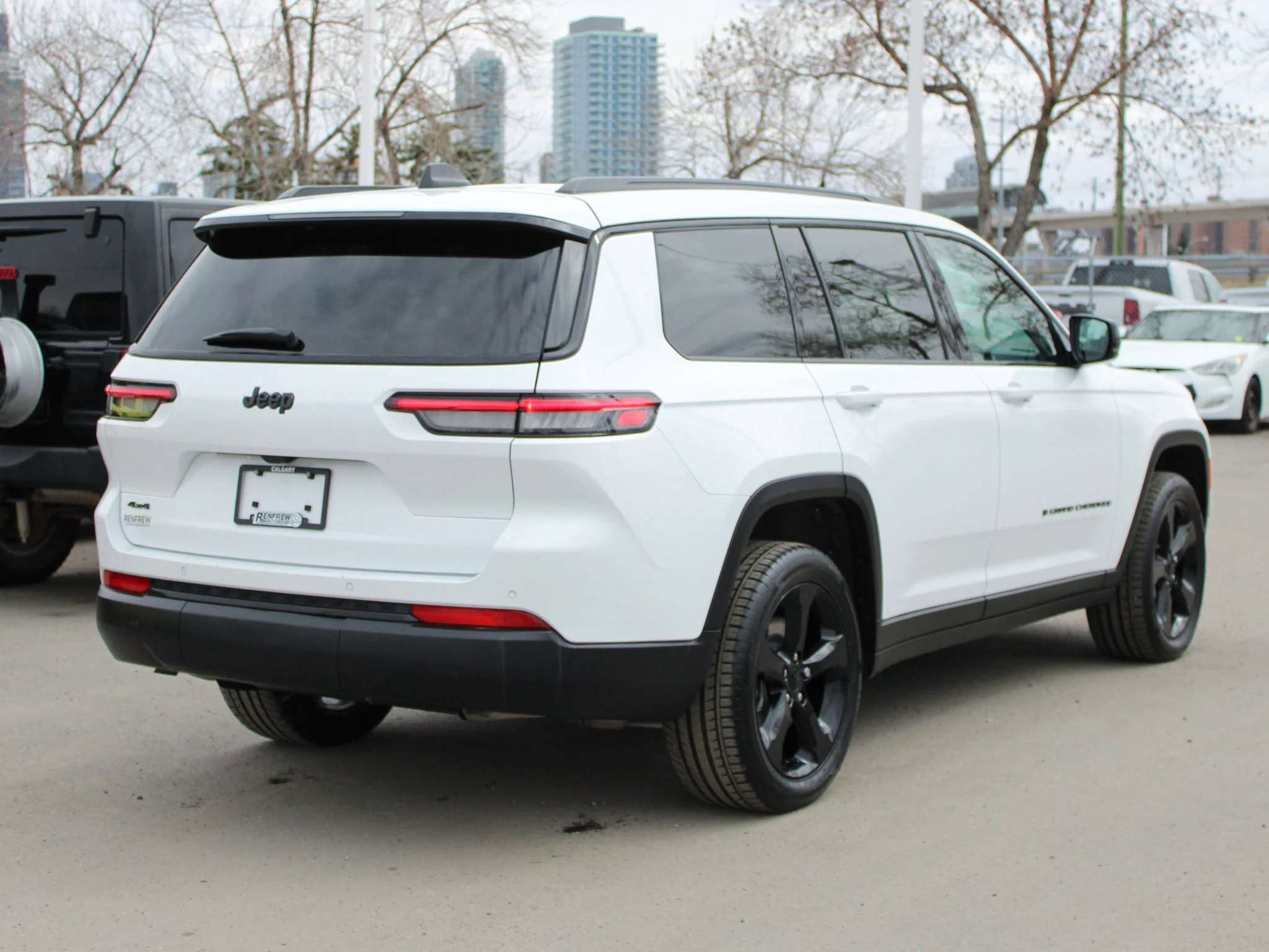 Certified Used 2024 White Jeep Altitude * No Accidents | Trailer Tow | Sunroof | Heated Seats | Adaptive Cruise | Captain