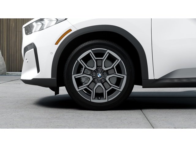 New 2027 Alpine White BMW  image 7