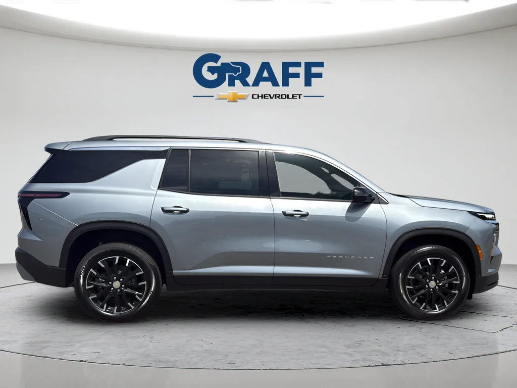 2026 Chevrolet Traverse LT - Photo 9