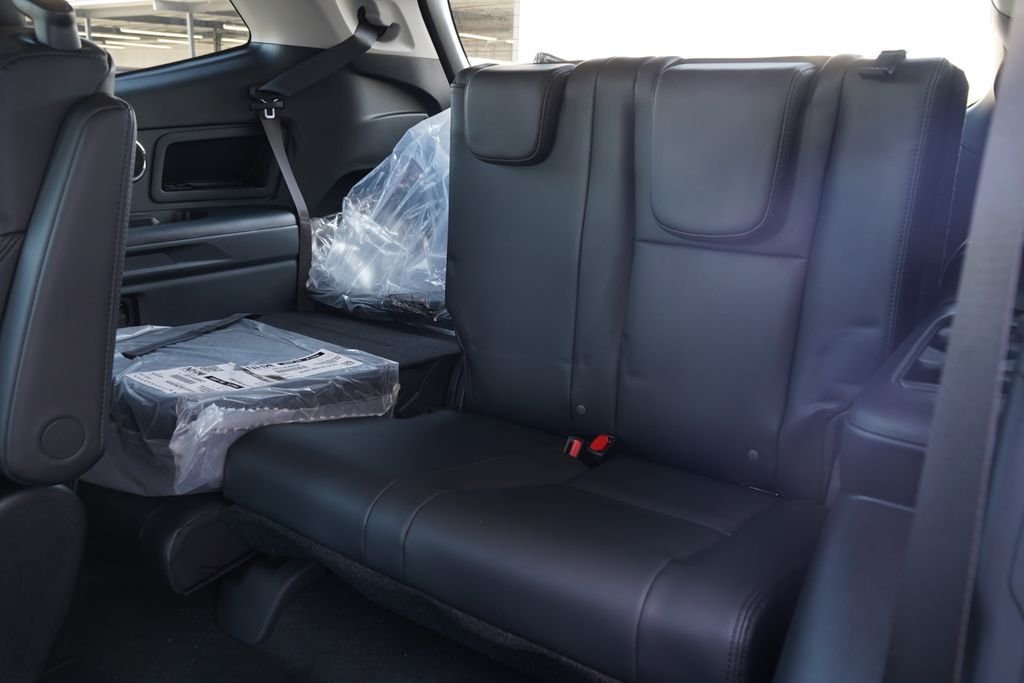 New 2026 MAGNETITE GRAY METALLIC Subaru Onyx Edition Touring 7-Passenger image 8