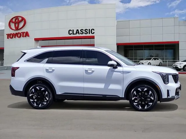 Used 2026 Glacial White Pearl Kia EX image 3