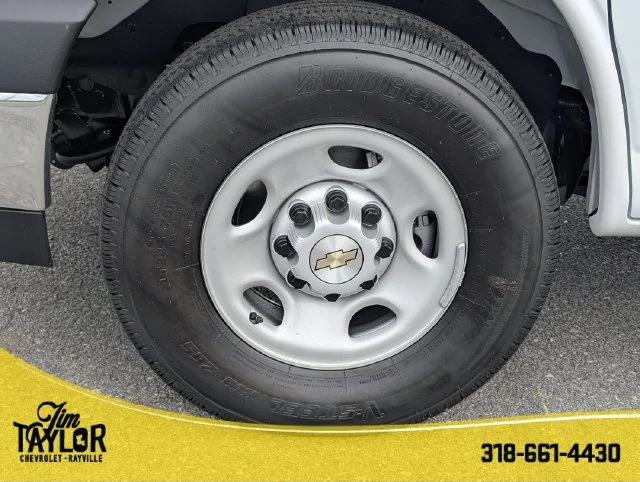 2026 Chevrolet Express Cargo Work Van - Photo 12