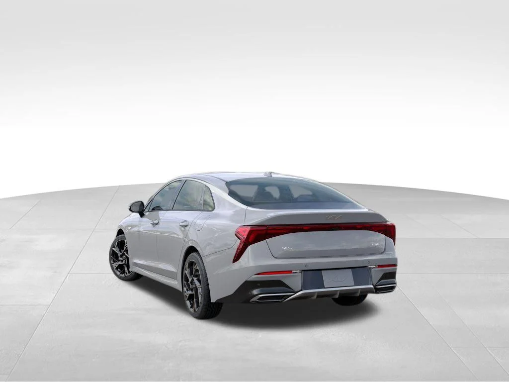 Used 2026 Gray Kia GT-Line image 4