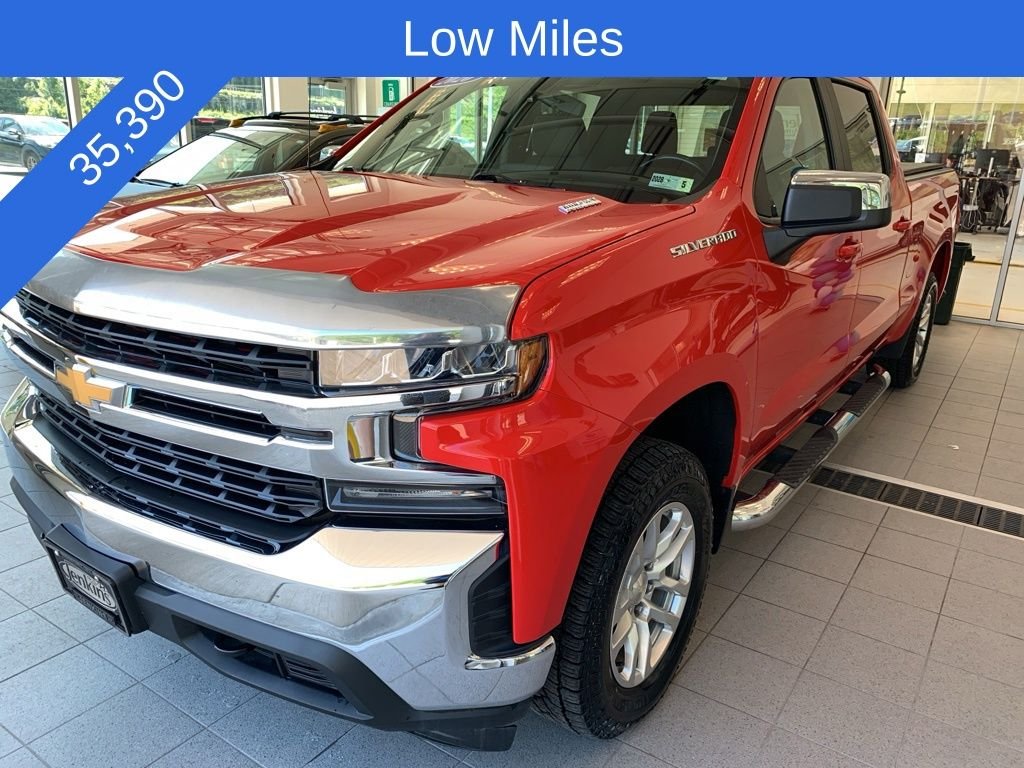 Used 2020 Red Chevrolet LT image 2