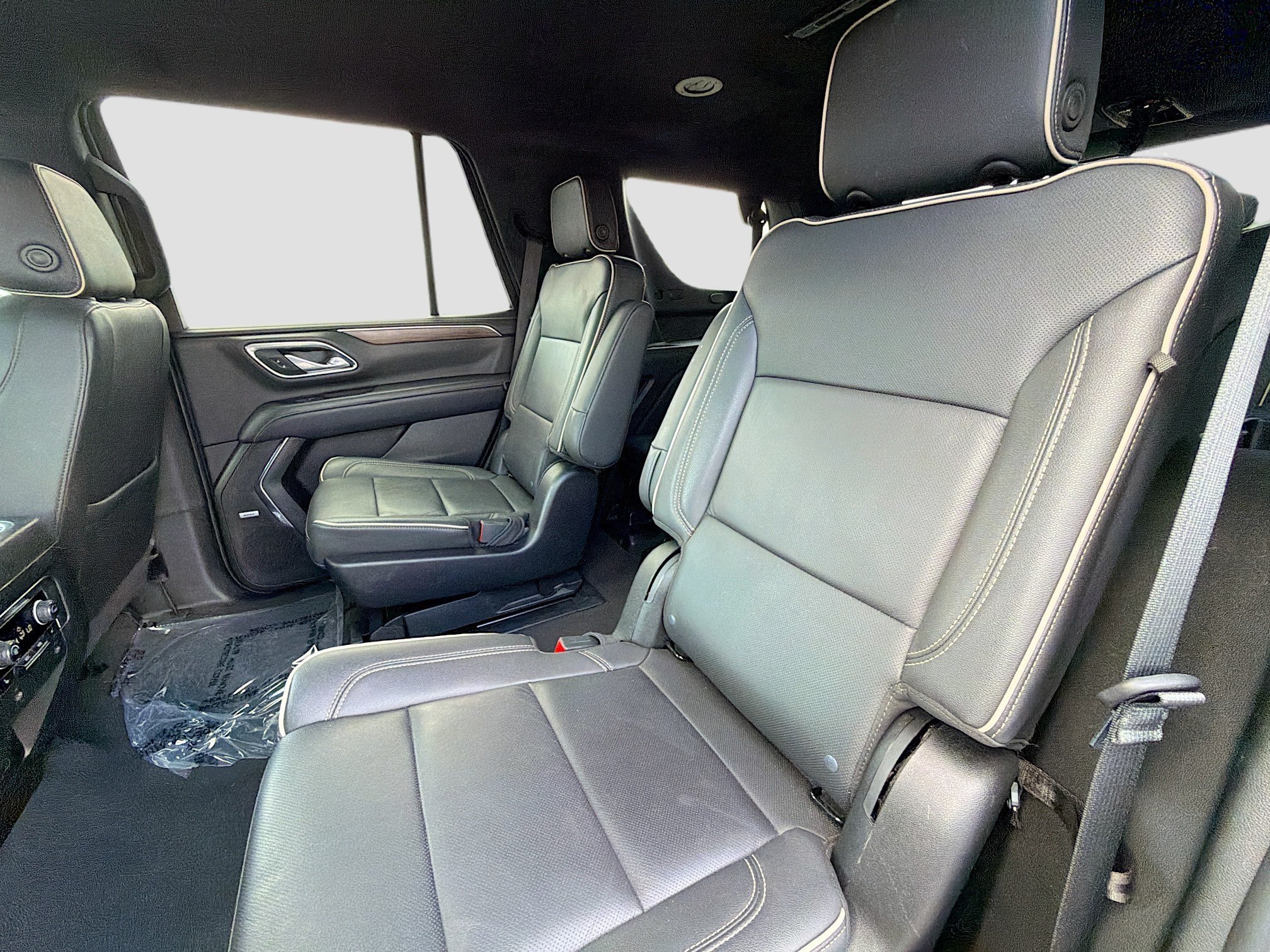 Used 2024 Black Chevrolet Premier image 21