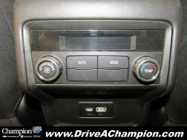 2023 GMC Acadia SLE - Photo 16