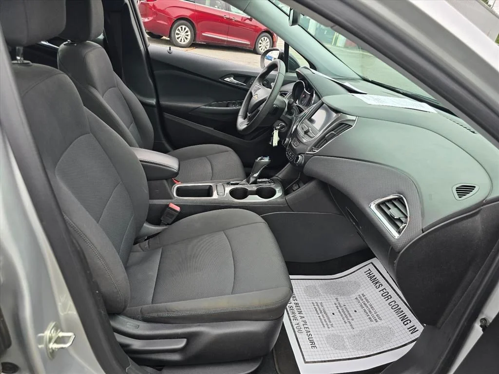 Used 2019 Silver Chevrolet LT image 14