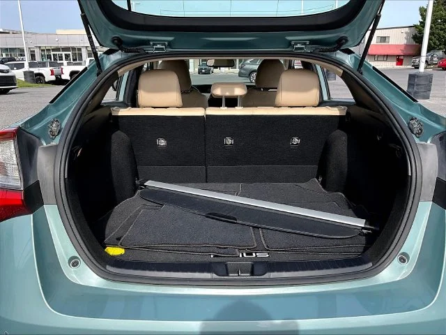 Used 2019 Beige Toyota XLE AWD-e image 26