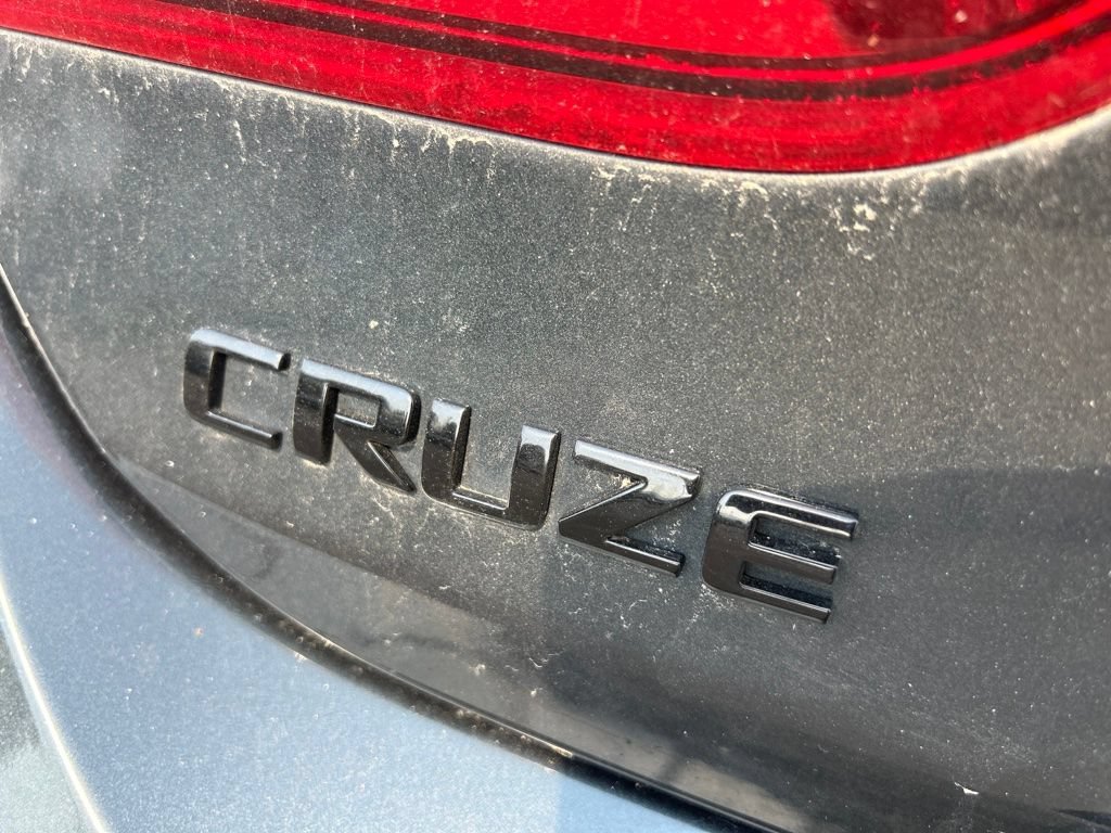 Used 2019 Graphite Metallic Chevrolet LT image 12