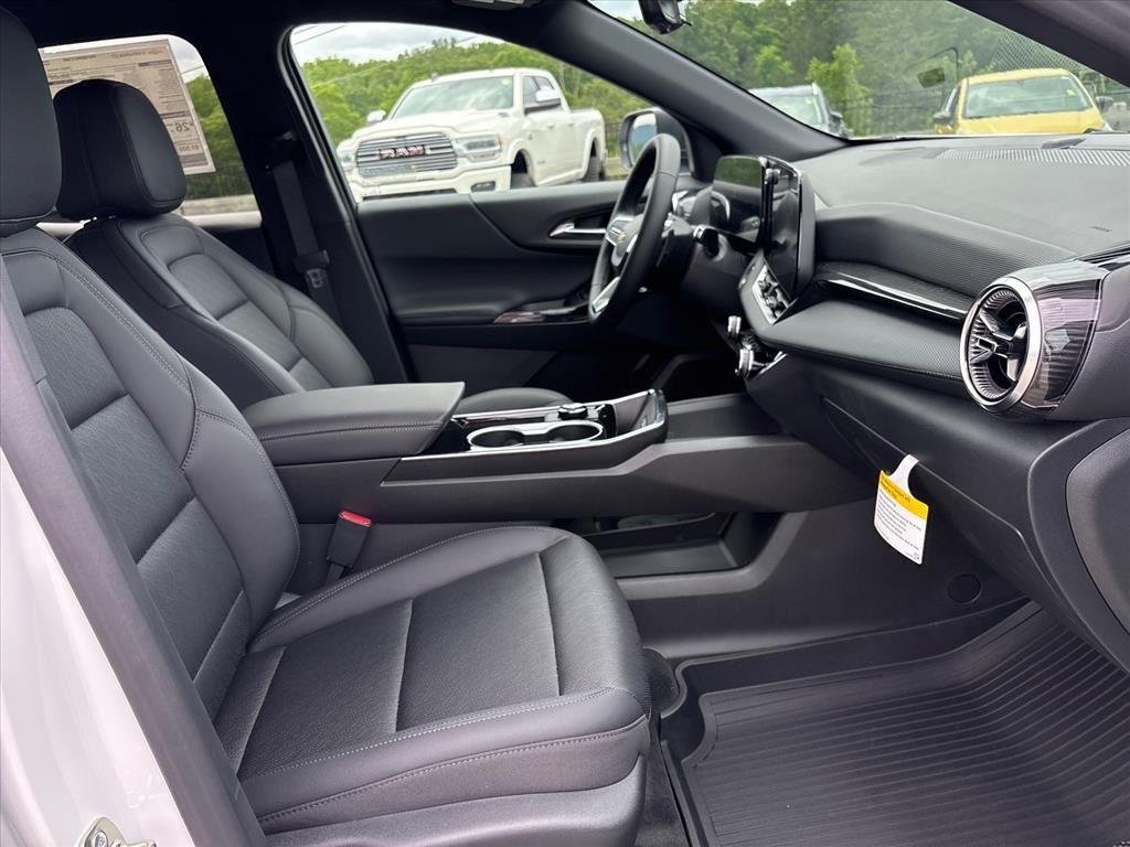 2026 Chevrolet Equinox LT - Photo 30