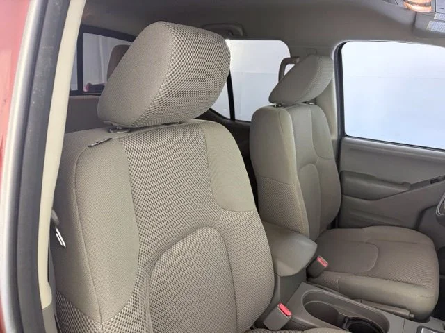 Used 2016 Brown Nissan SV image 89