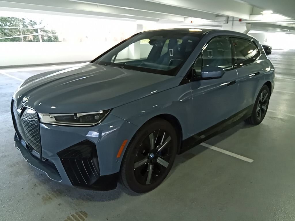 Used 2023 BMW iX Base with VIN WB523CF01PCM98299 for sale in Tigard, OR