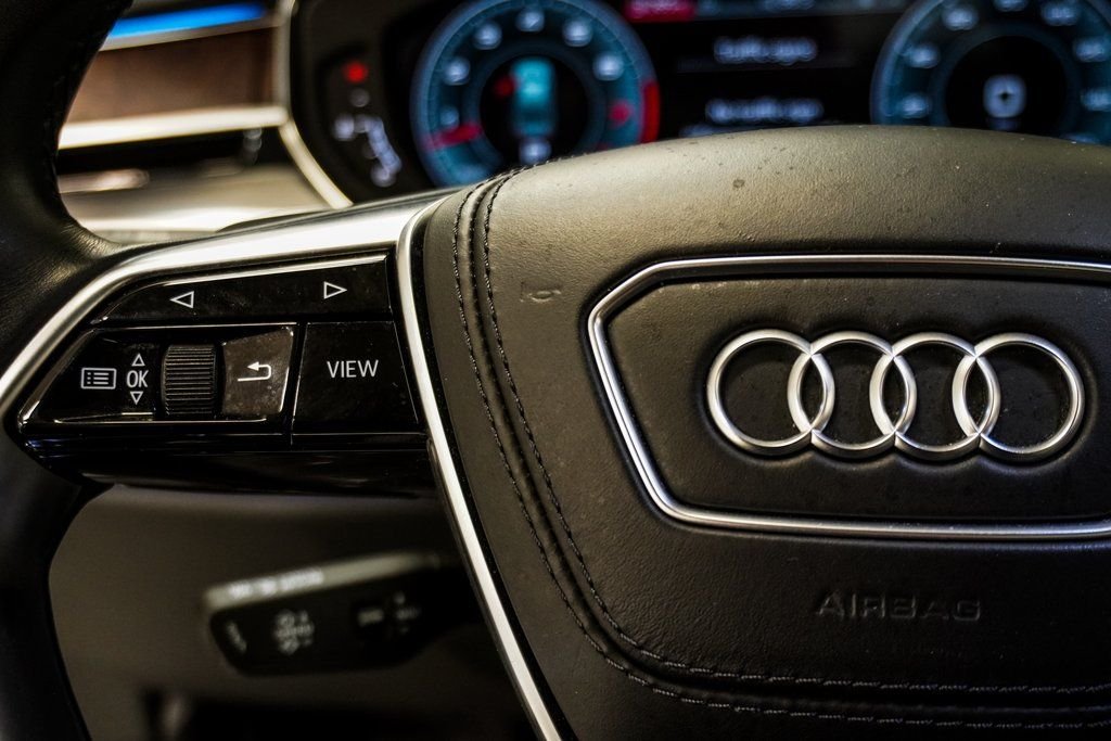 Used 2022 Blue Audi L 55 image 32