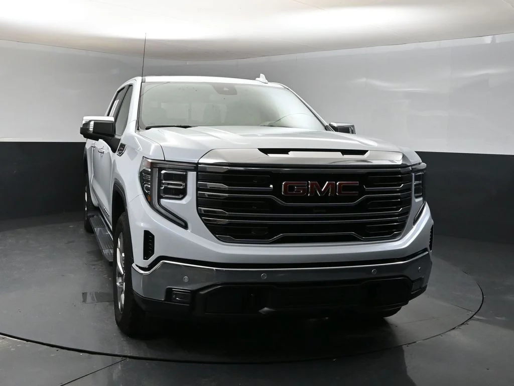 Used 2026 White GMC SLT image 6