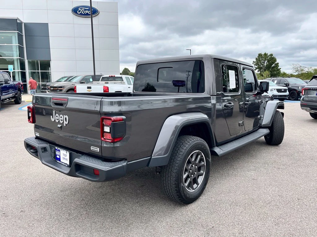 Used 2020 Gray Jeep Overland image 5