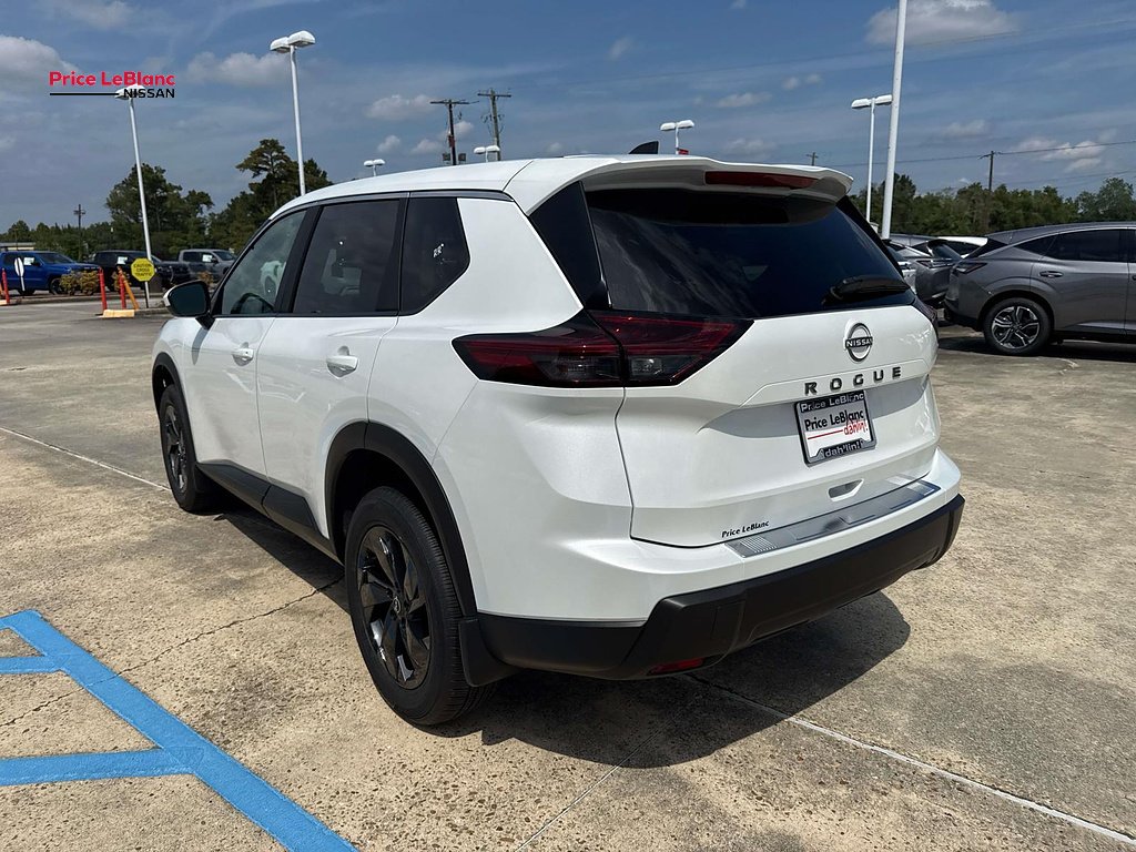 New 2027 Everest White Pearl Tricoat Nissan SV image 5