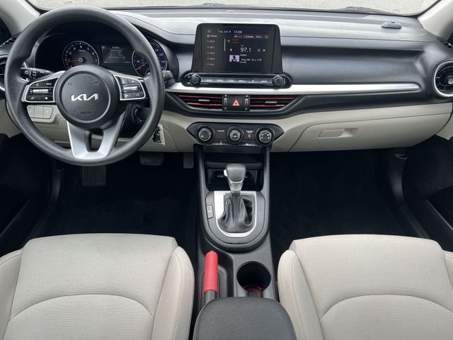 Used 2023 Black Kia LXS image 17