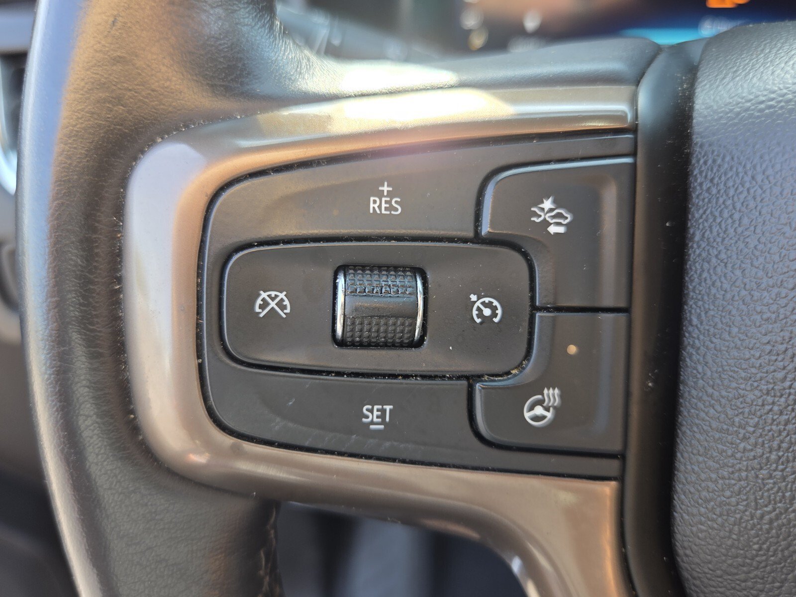 Used 2022 Black Chevrolet High Country image 23