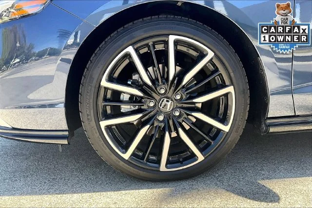 Used 2025 Blue Honda Touring image 9