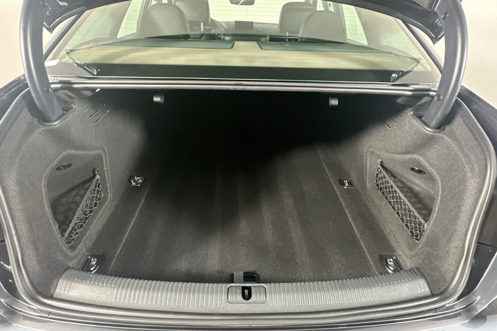 Used 2017 Manhattan Gray Metallic Audi Premium image 21