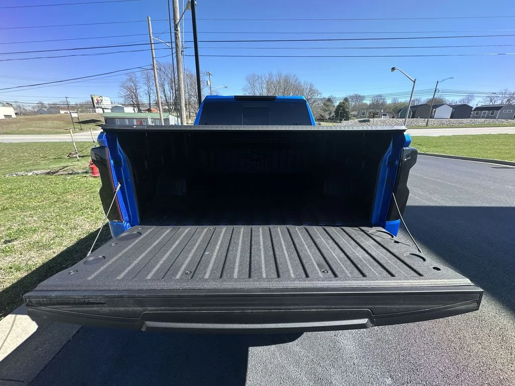 Used 2025 Blue Chevrolet RST image 23