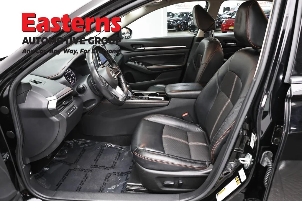 Used 2024 Black Nissan 2.5 SR image 14