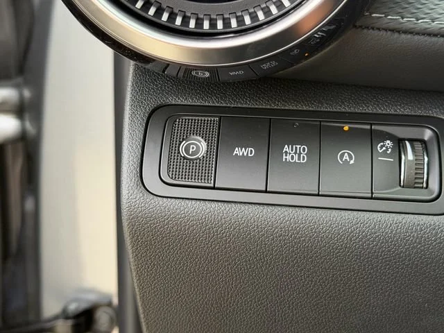 2027 Chevrolet Equinox LT - Photo 13