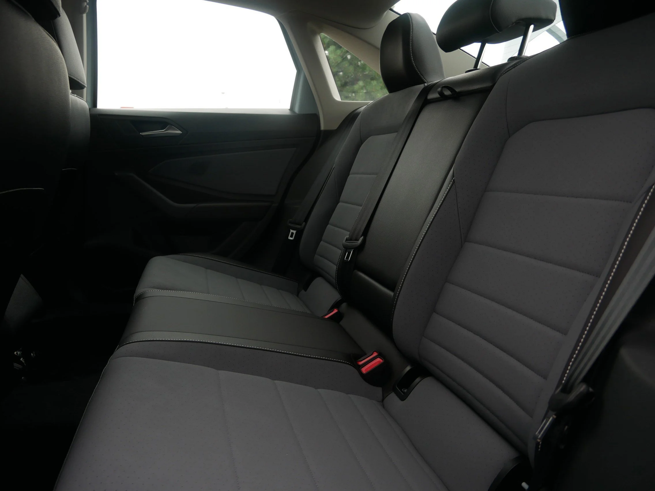 2025 Volkswagen Jetta SE - Photo 5