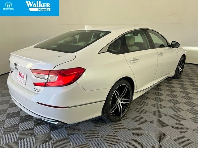 Used 2022 White Honda Touring image 7