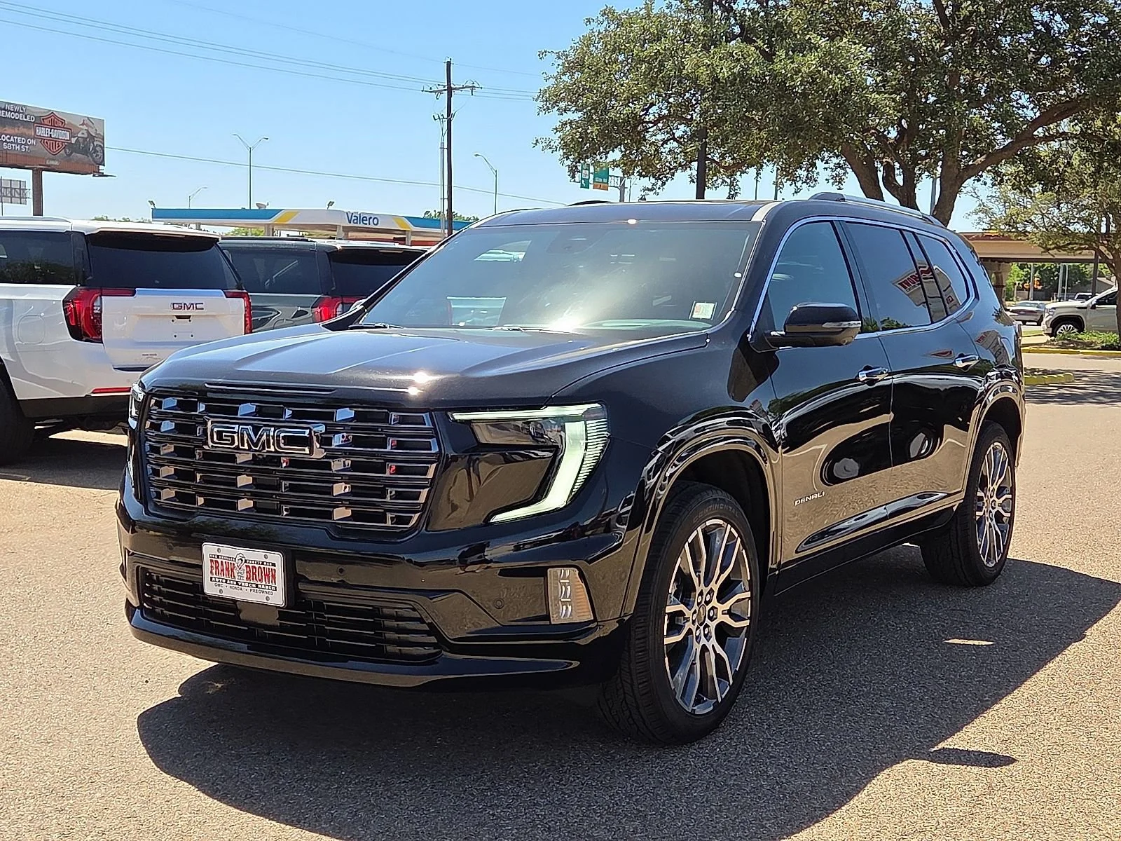 2026 GMC Acadia Denali Ultimate AWD's photo
