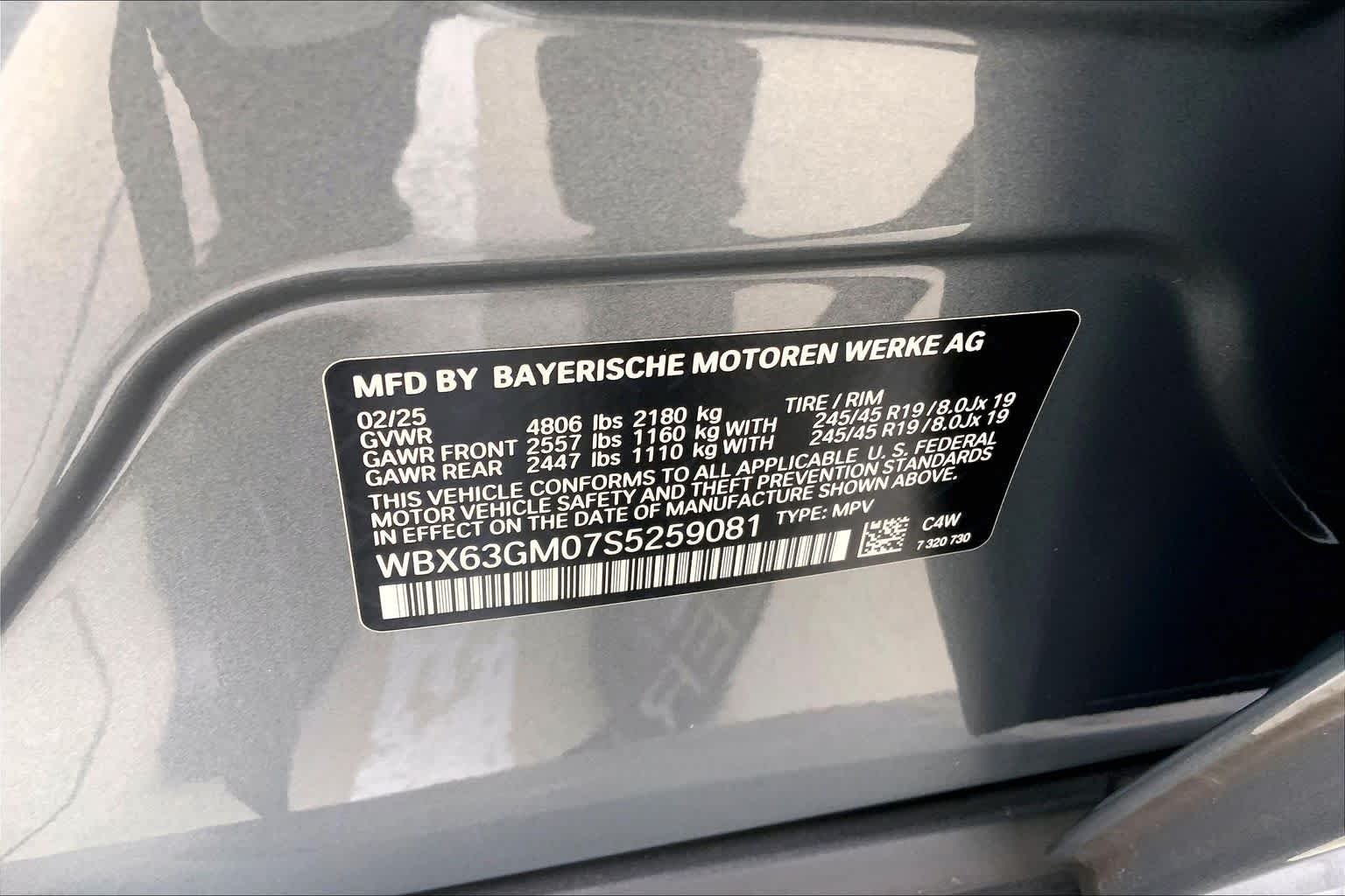 Used 2025 Skyscraper Grey Metallic BMW xDrive28i image 33