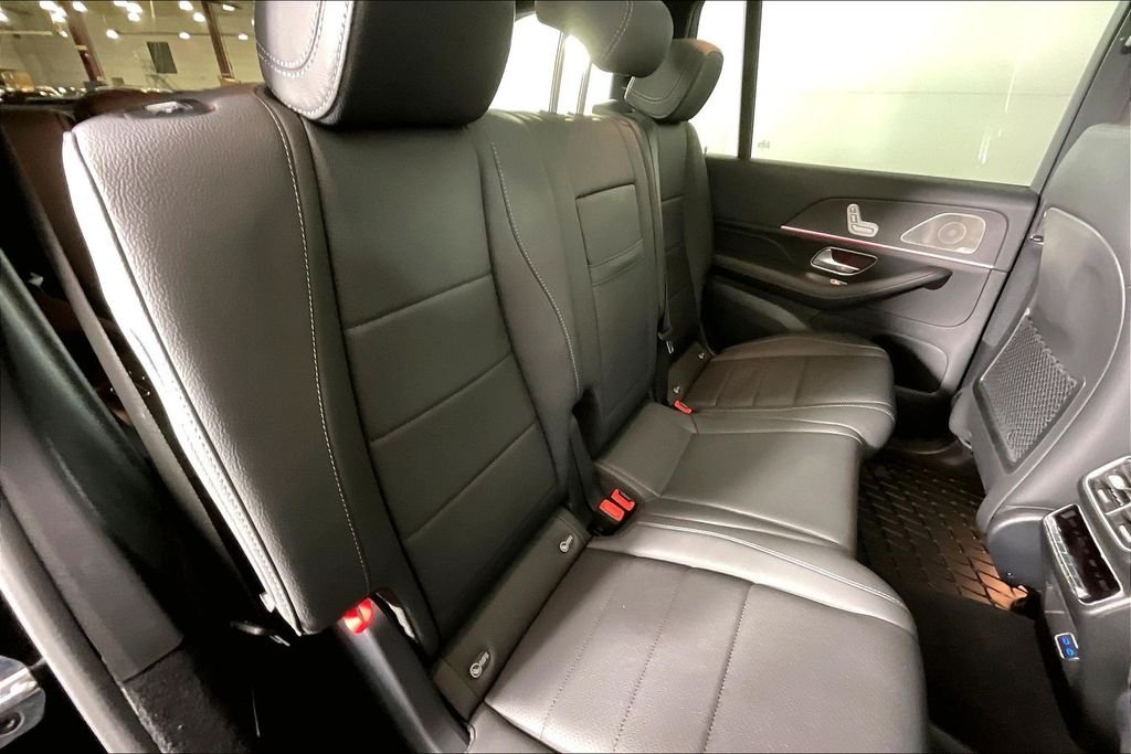 Used 2026 Black Mercedes-Benz GLS 450 image 19