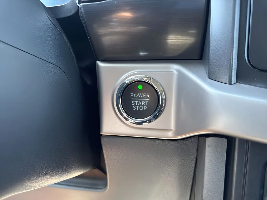 Used 2023 Blue Ford XLT image 22