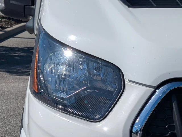 Used 2023 Oxford White Ford XLT image 10