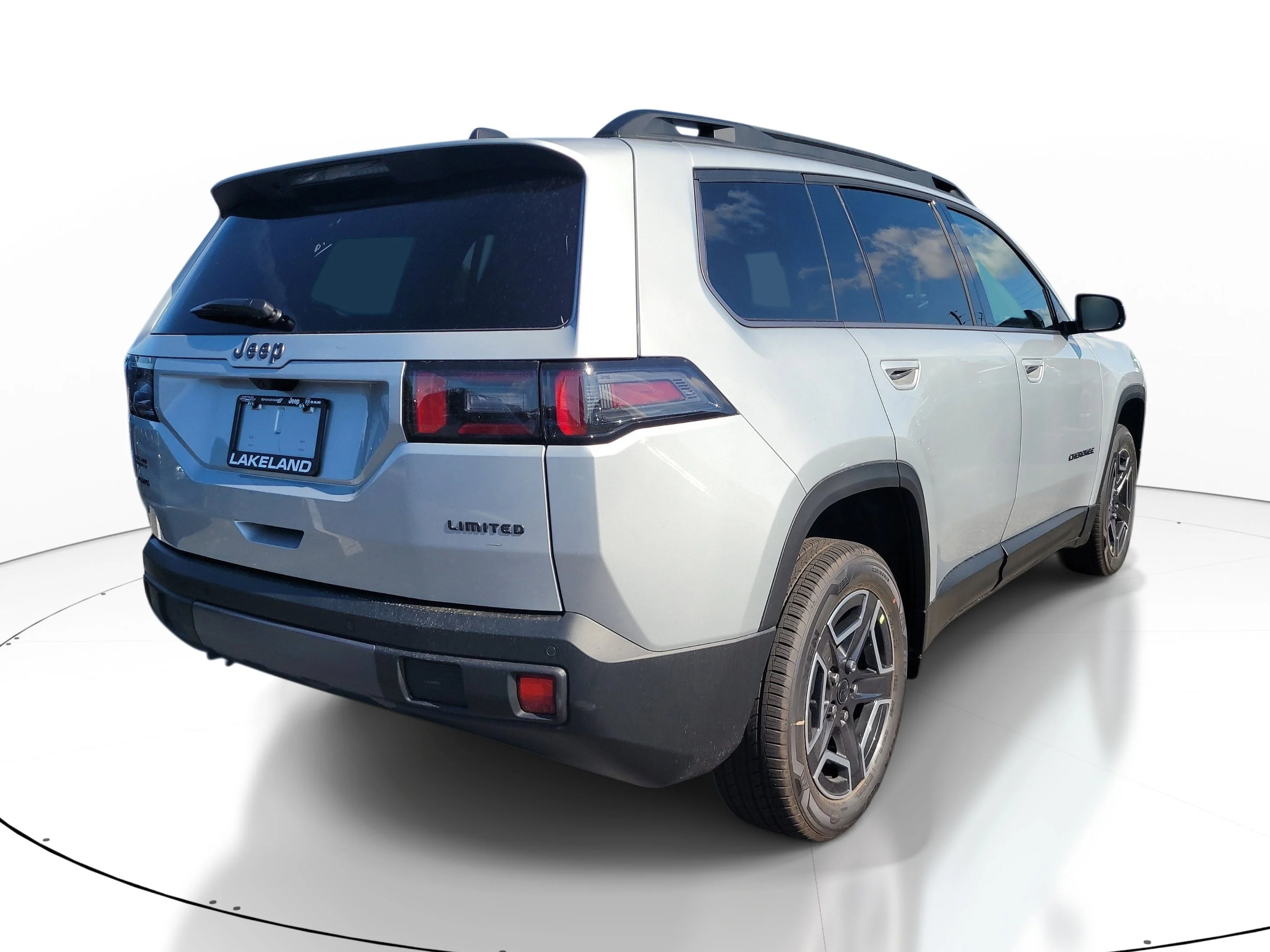 New 2026 Silver Zynith Clearcoat Jeep Limited image 6
