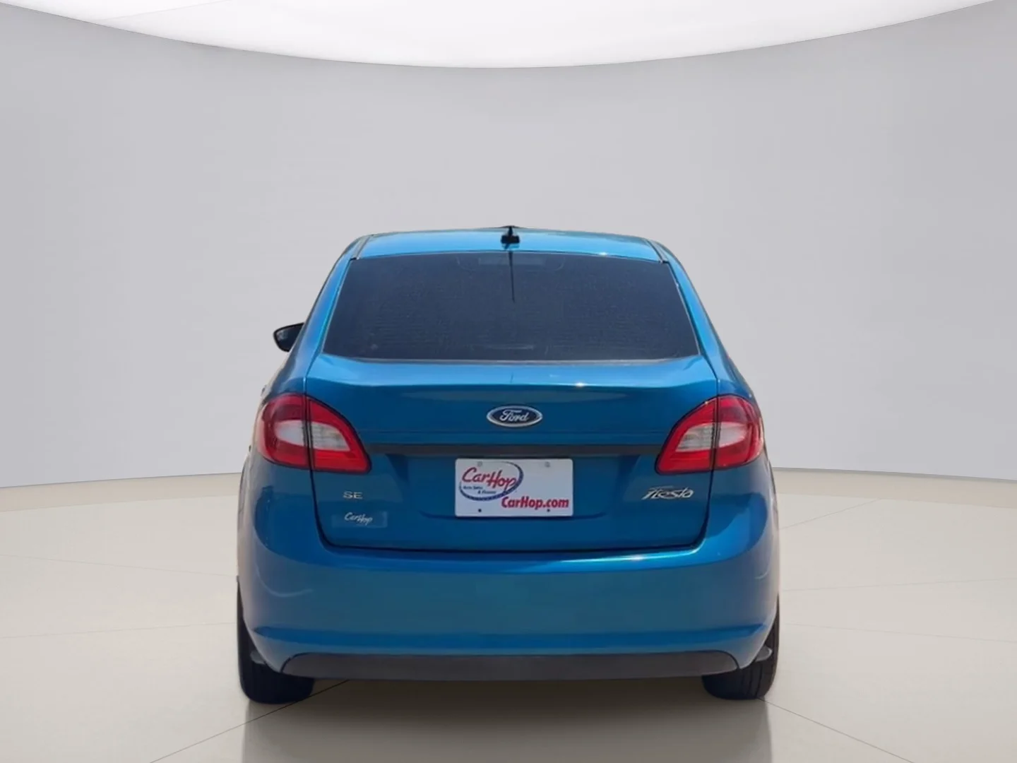 Used 2013 Blue Ford SE image 6