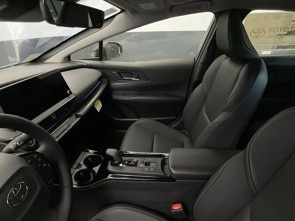 New 2026 Wind Chill Pearl Toyota Nightshade Edition AWD image 31
