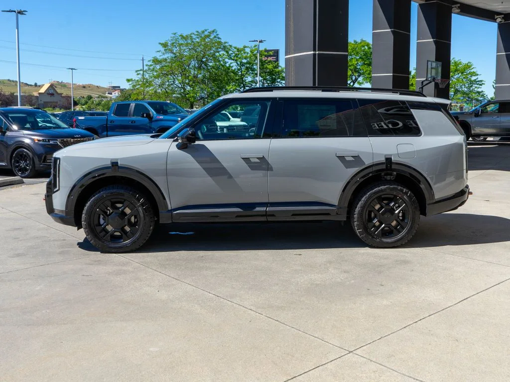 New 2027 Wolf Gray Kia X-Pro SX Prestige image 4