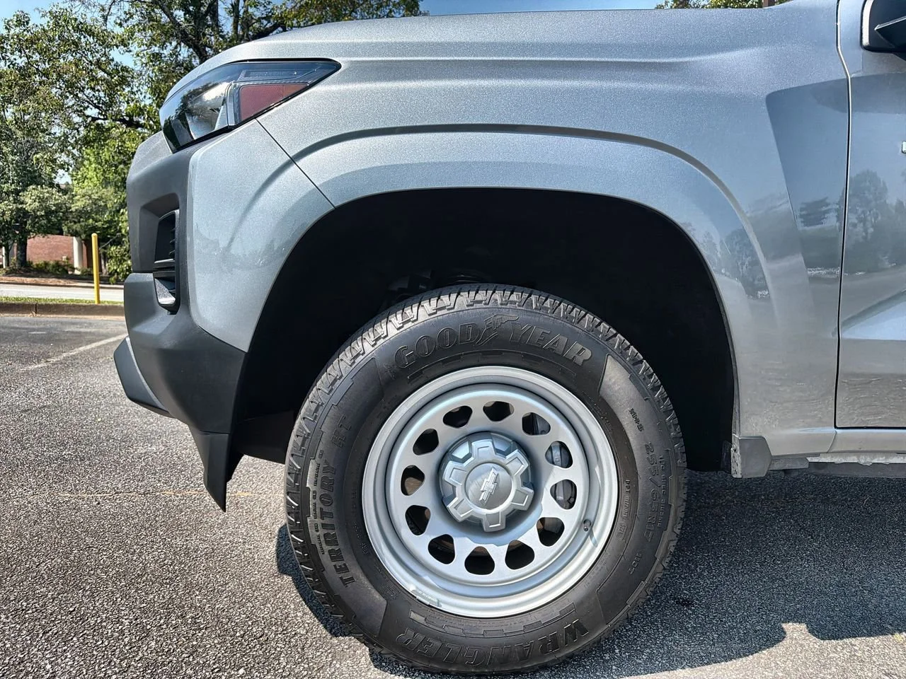Used 2025 Sterling Gray Metallic Chevrolet WT/LT image 28