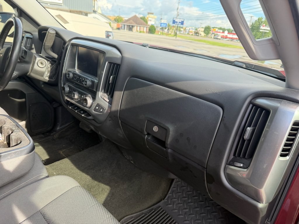 Used 2017 SIREN RED TINTCOAT Chevrolet LT image 4
