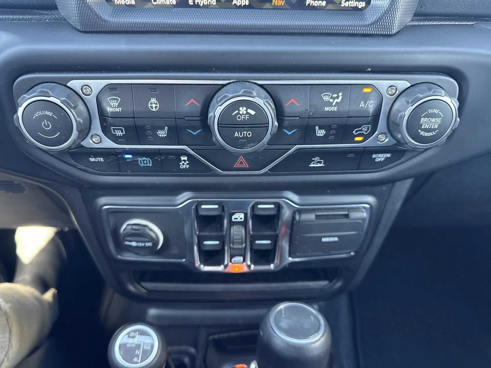 2023 Jeep Wrangler 4xe Sahara 4XE - Photo 19