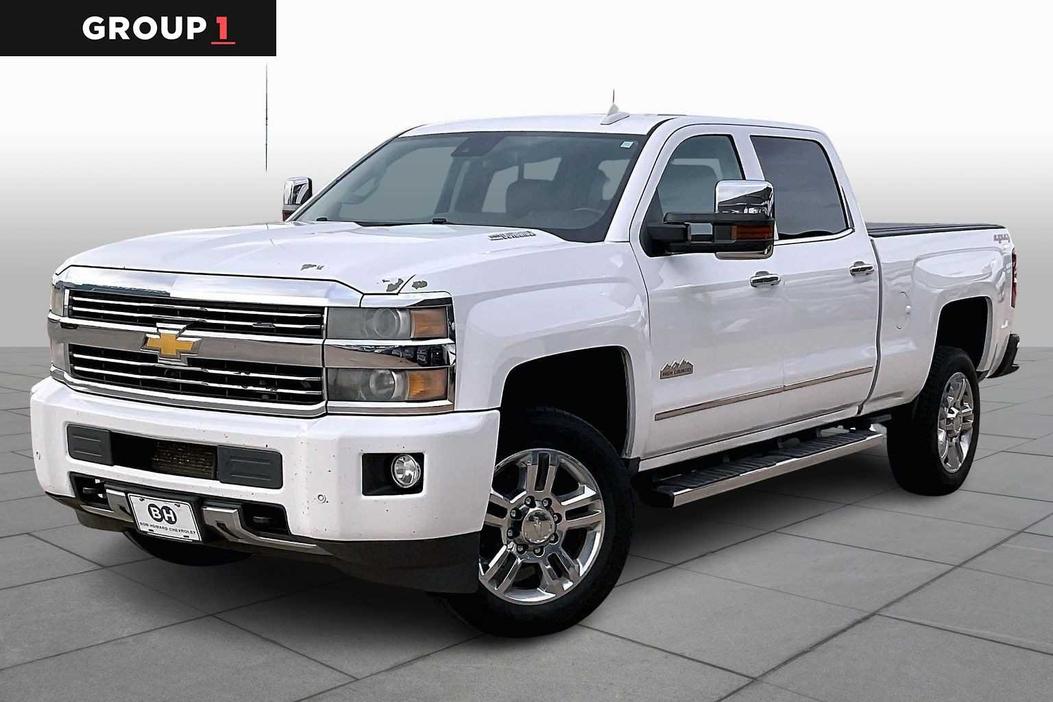 2015 Chevrolet Silverado HD High Country 4WD Crew Cab Standard Box's photo